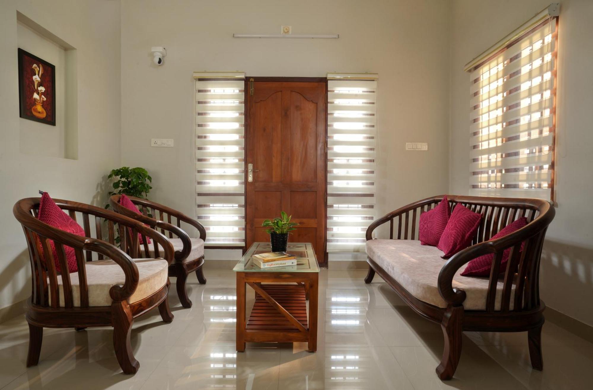 Swapna Home Suites Nedumbassery Buitenkant foto