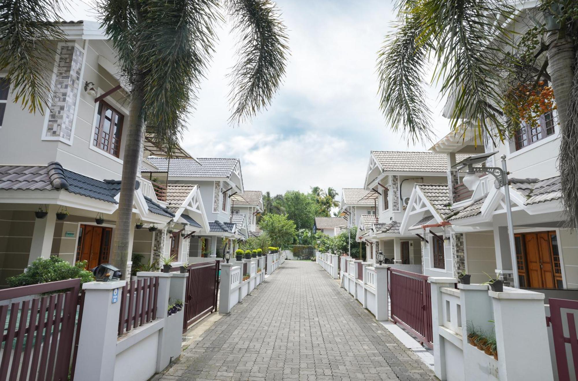 Swapna Home Suites Nedumbassery Buitenkant foto